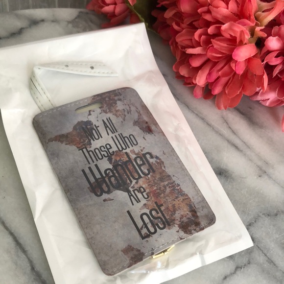 LOTR Not All Those Who Wander Are Lost luggage tag plastic Middle Earth map - Picture 1 of 4